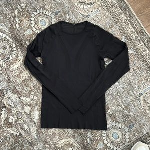 Lululemon long sleeve shirt